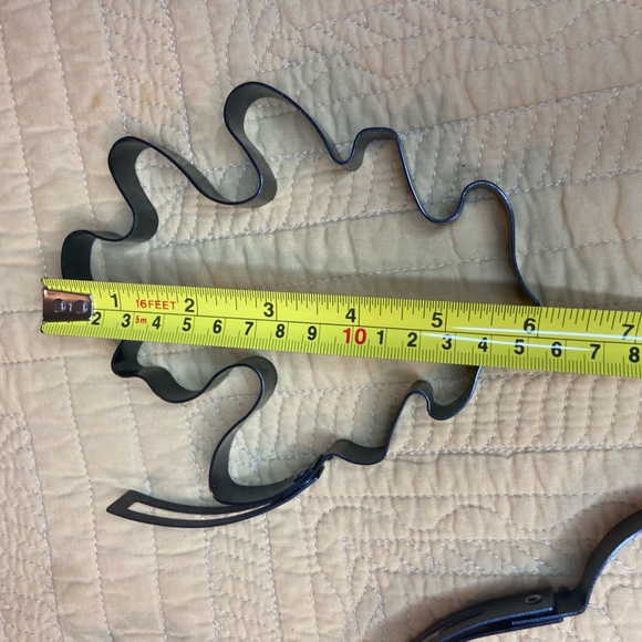 Williams Sonoma Pancake Molds AUTUMN Maple Leaf Acorn Oak Leaf Metal - Picture 6 of 6